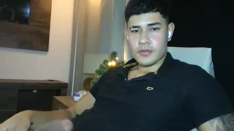 Javi    online show from December 4, 4:43 am