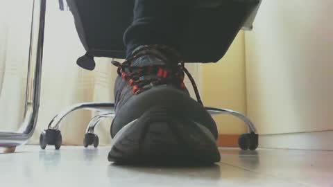 Snapshot of pablomenesssl chatting on February 6, 10:26 am Pablo Meness online show from February 6, 10:26 am