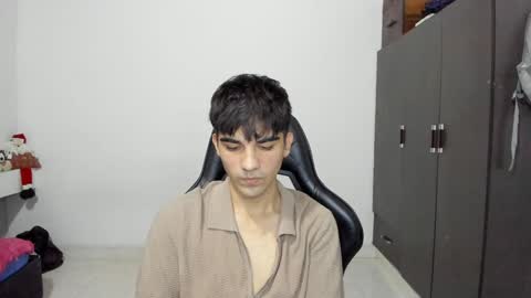 pakun_ online show from December 11, 1:07 am