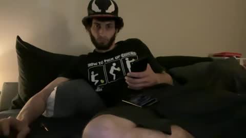 Snapshot of pantslesstraveler_plt chatting on September 18, 5:59 pm PantsLessTraveler online show from September 18, 5:59 pm