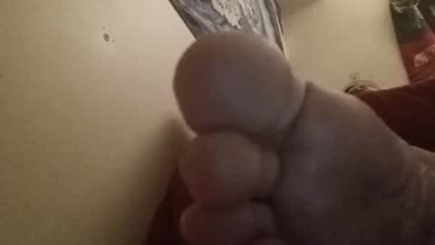 Snapshot of pantslesstraveler_plt chatting on December 16, 9:41 pm PantsLessTraveler online show from December 16, 9:41 pm