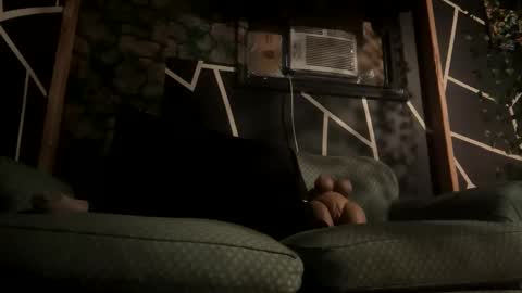 Snapshot of papi_krizz chatting on December 11, 3:33 pm papi_krizz online show from December 11, 3:33 pm