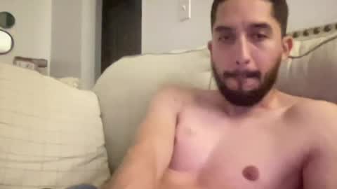 papicubano_guapo23cm online show from April 18, 9:43 am