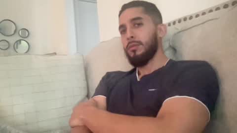 Snapshot of papicubano_guapo23cm chatting on October 25, 5:25 pm papicubano_guapo23cm online show from October 25, 5:25 pm