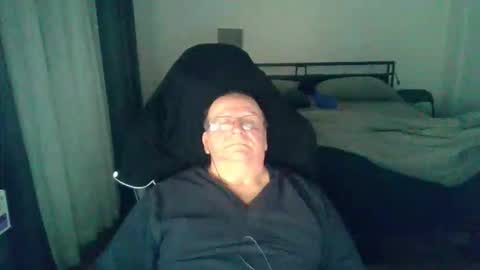 papilly online show from February 24, 9:54 am