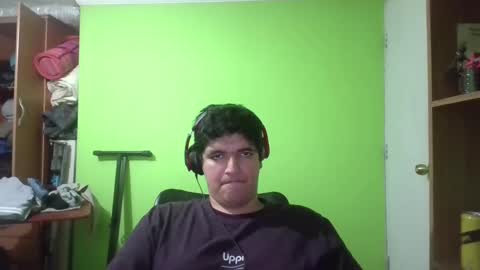 Snapshot of papitowilly999 chatting on February 9, 11:46 pm Papito online show from February 9, 11:46 pm