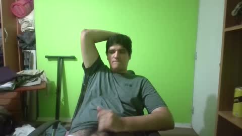 Snapshot of papitowilly999 chatting on February 6, 1:27 am Papito online show from February 6, 1:27 am