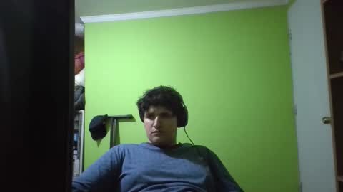 Snapshot of papitowilly999 chatting on October 31, 8:07 am Papito online show from October 31, 8:07 am