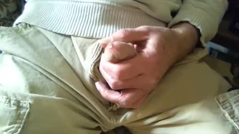 Shmoo online show from December 18, 8:27 pm