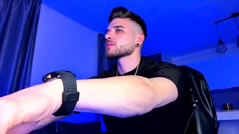 Paris online show from January 17, 7:20 pm