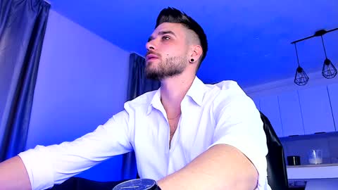 Paris online show from January 2, 7:23 am