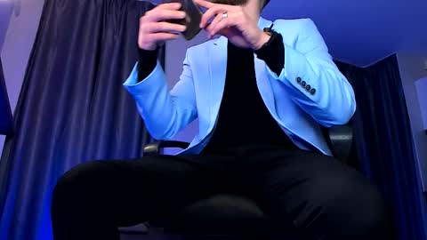 Paris online show from March 27, 6:42 pm