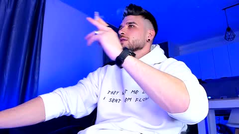 Paris online show from January 25, 7:49 pm