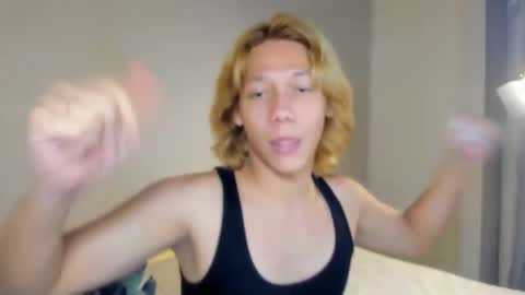 connie online show from December 25, 10:05 pm