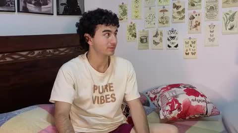 patri_ck_villa online show from March 26, 10:03 pm