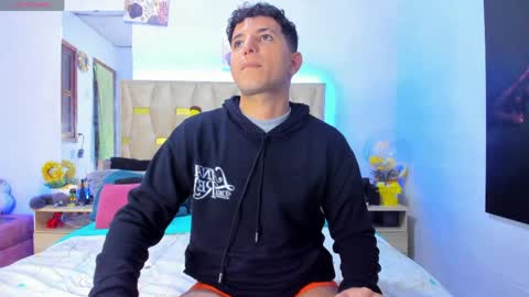 Patrick online show from April 15, 3:06 am