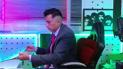 Darko0717  online show from July 6, 3:58 pm