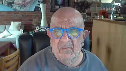 Snapshot of patvac chatting on October 26, 11:51 pm patvac online show from October 26, 11:51 pm