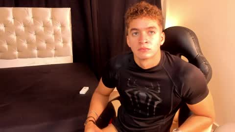 Paull George online show from April 11, 3:04 pm