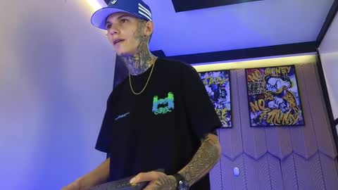 Paulo online show from February 16, 8:51 pm