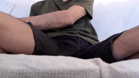 paulorodz11 online show from January 18, 1:07 am