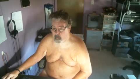 Snapshot of pcolabottom chatting on January 6, 7:56 pm PcolaBottom online show from January 6, 7:56 pm