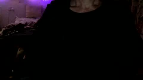 Snapshot of pea23 chatting on January 17, 9:43 pm pea23 online show from January 17, 9:43 pm