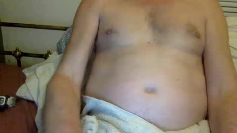 Snapshot of pea23 chatting on March 2, 10:02 pm pea23 online show from March 2, 10:02 pm