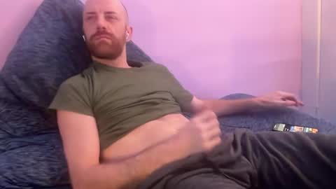 Snapshot of pennbubble chatting on December 12, 10:52 pm Bubble Butt In Pennsylvania online show from December 12, 10:52 pm