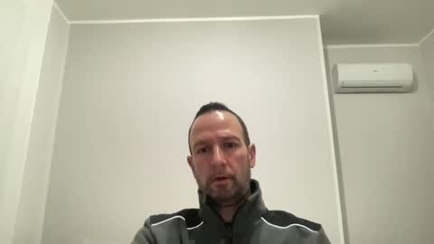 peppinslosqualo online show from February 7, 5:31 am