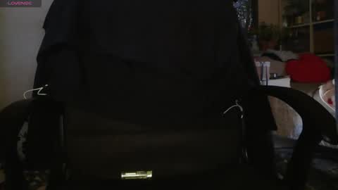 peregrintpelfox online show from March 22, 9:03 am