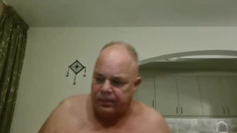 perra_de_phillip_brown online show from April 15, 11:15 pm