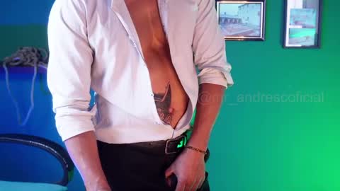 andres    online show from October 3, 8:25 pm