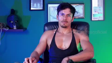 andres    online show from October 1, 4:22 pm