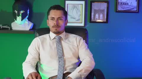 andres    online show from March 4, 9:00 pm