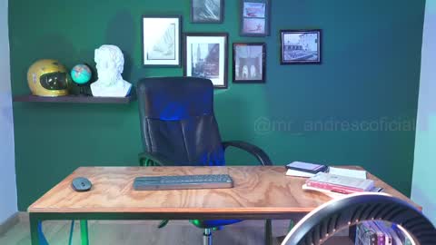 andres    online show from January 8, 12:58 pm