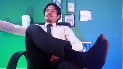 andres    online show from February 1, 5:47 pm