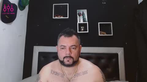 Carlos online show from February 26, 5:28 pm