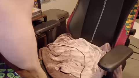 Snapshot of peterbeater2 chatting on October 13, 7:42 pm peterbeater2 online show from October 13, 7:42 pm