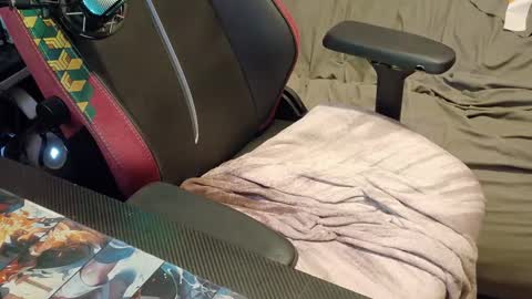 Snapshot of peterbeater2 chatting on September 15, 7:43 am peterbeater2 online show from September 15, 7:43 am