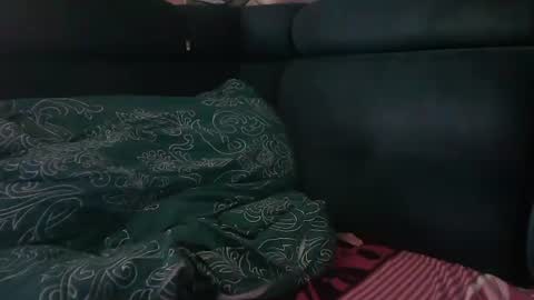 peterf83 online show from February 26, 6:37 am