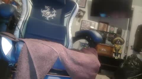 Snapshot of peterinohio57 chatting on February 4, 12:33 pm peterinohio57 online show from February 4, 12:33 pm