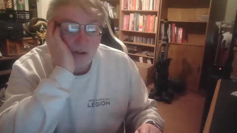 Snapshot of peterinohio57 chatting on October 19, 11:41 pm peterinohio57 online show from October 19, 11:41 pm