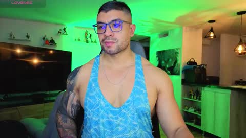 Snapshot of peterjack7 chatting on October 25, 5:42 am Peter Jack online show from October 25, 5:42 am