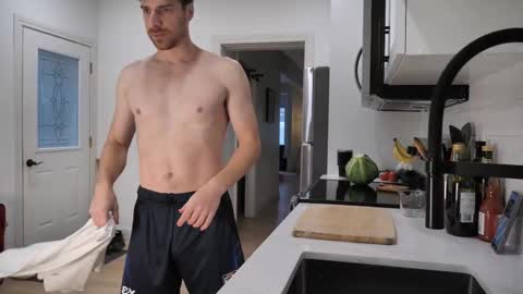 Peter Parker online show from November 9, 9:30 pm