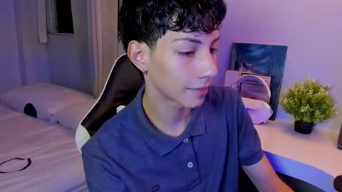 Snapshot of philipe_moonlight_ chatting on October 14, 5:36 am Phil. INDEPENDENT MODEL online show from October 14, 5:36 am