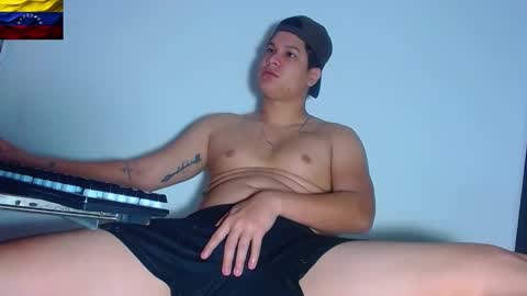 AdnierGnz online show from March 15, 1:51 pm