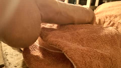 Whatveruwant online show from April 25, 8:39 am