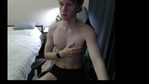 pieboy20 online show from July 15, 6:36 pm