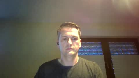 Snapshot of piercingsxxx chatting on March 7, 4:33 pm piercingsxxx online show from March 7, 4:33 pm